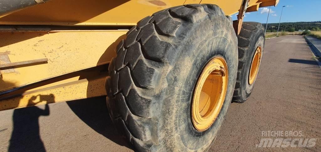 Volvo A 40 F Шарнирно-сочленённые самосвалы