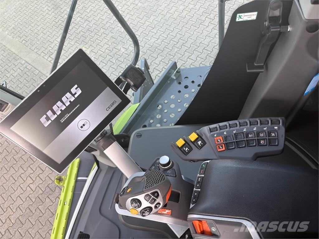 CLAAS LEXION 7500 Зерноуборочные комбайны
