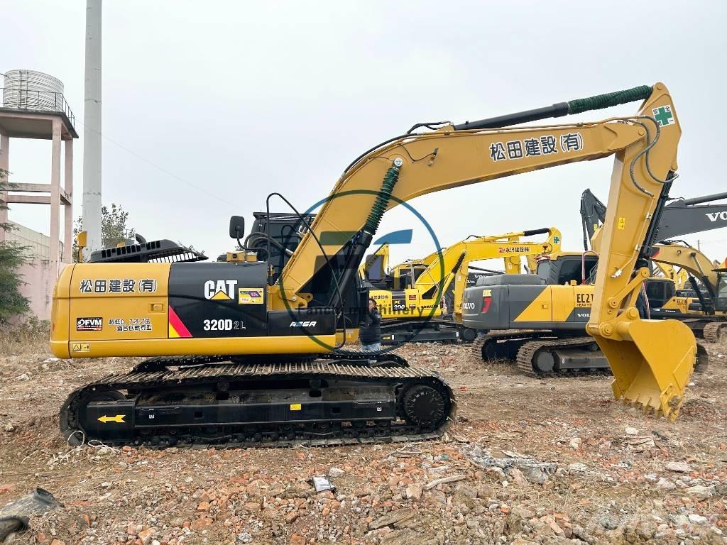 CAT 320 D2L Гусеничные экскаваторы