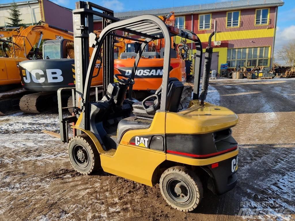 CAT DP 25 N Дизельные погрузчики