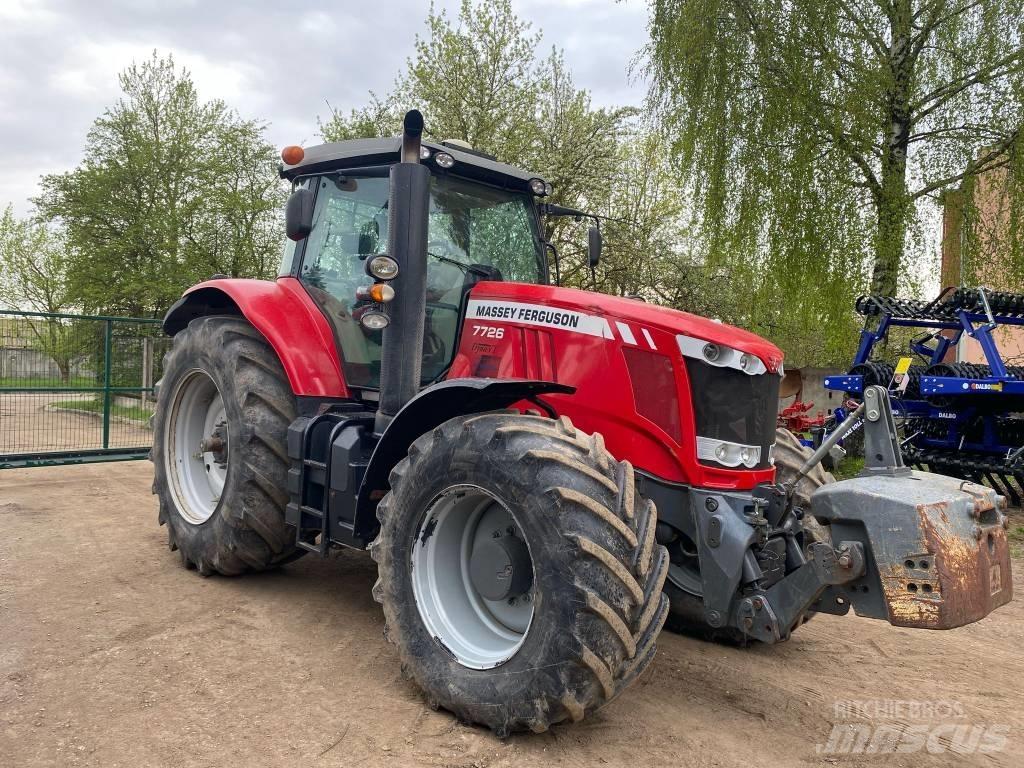 Massey Ferguson 7726 Трактора