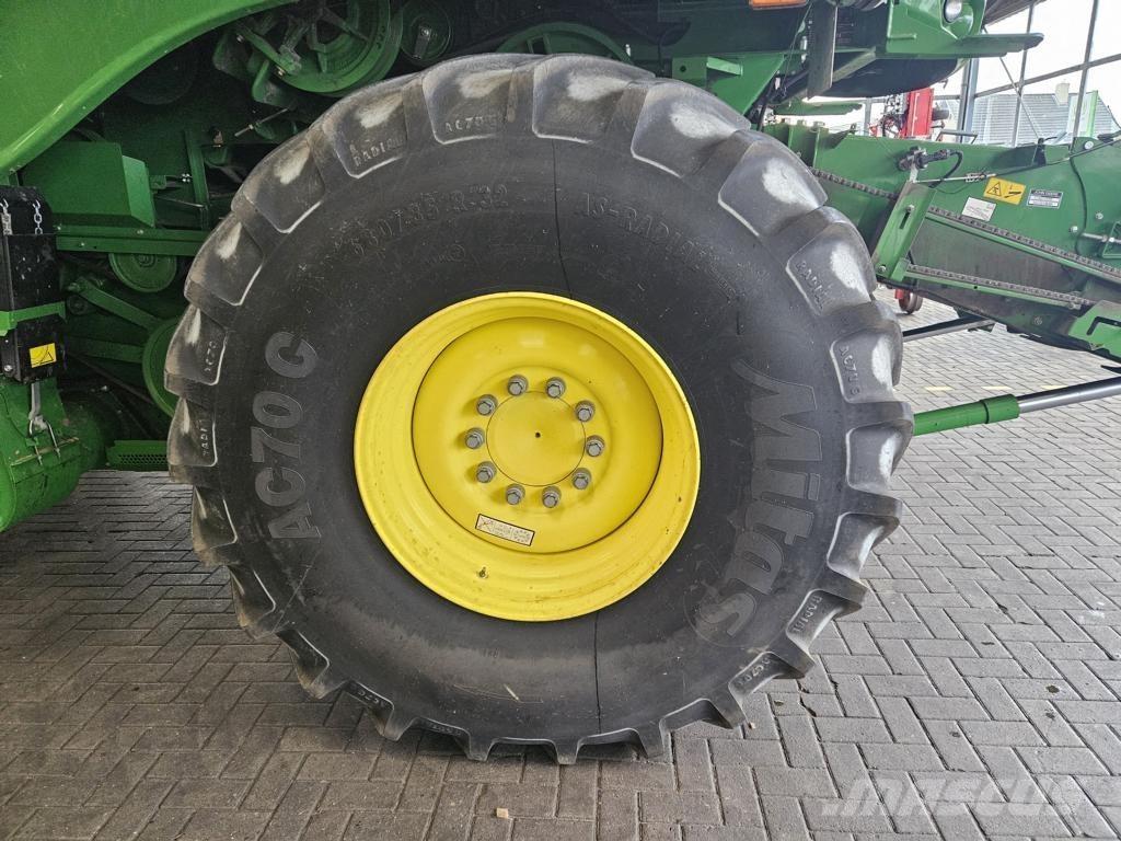 John Deere T560 i Зерноуборочные комбайны