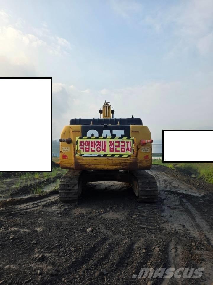 CAT 330FL Гусеничные экскаваторы