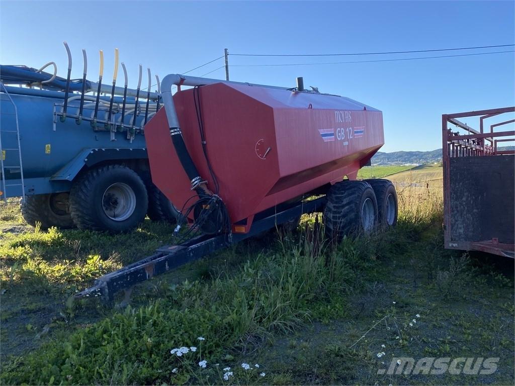 Moi GB 12 tankvogn Разбрасыватели органических удобрений