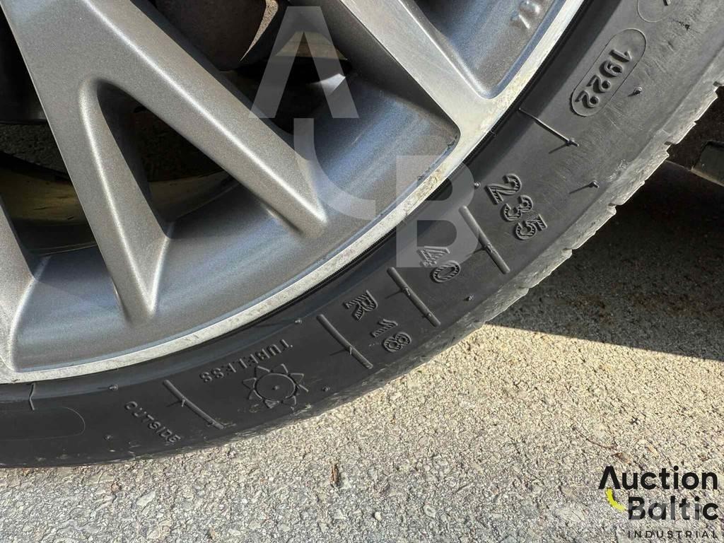 Audi A4 Легковые автомобили