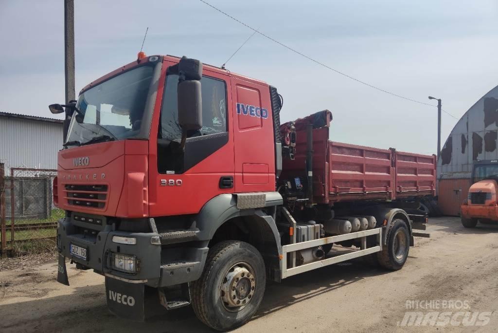 Iveco Trakker 380 Грузовики-Самосвалы