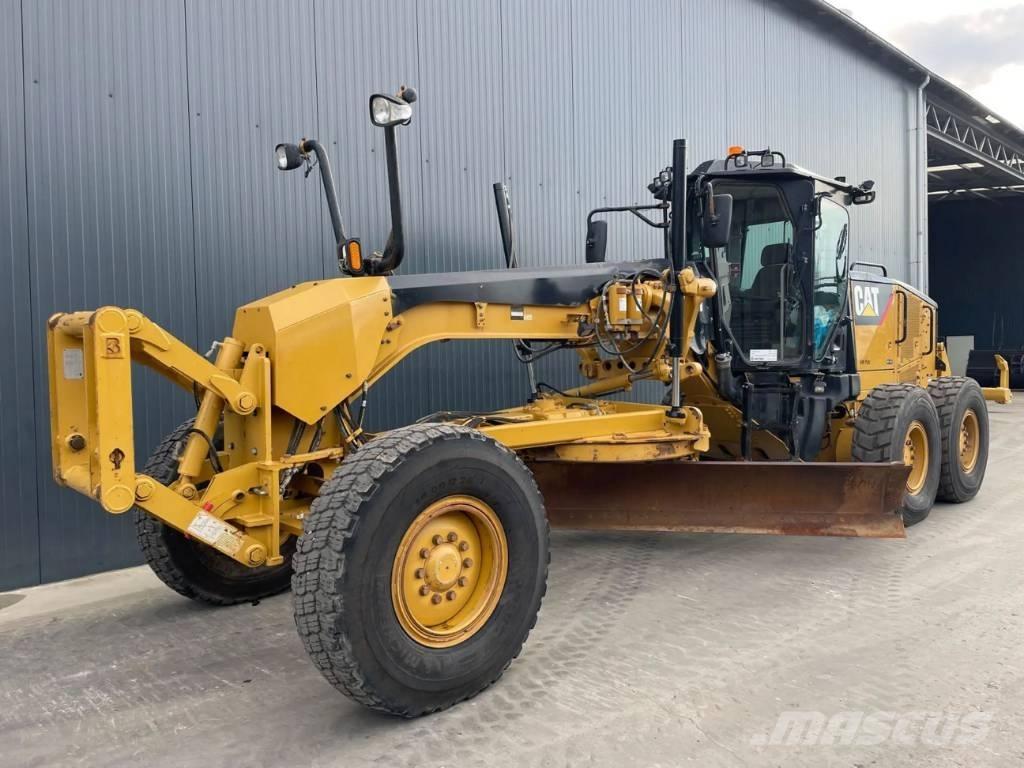 CAT 140M Грейдеры
