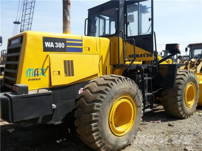 Komatsu WA 380-3 Фронтальные погрузчики