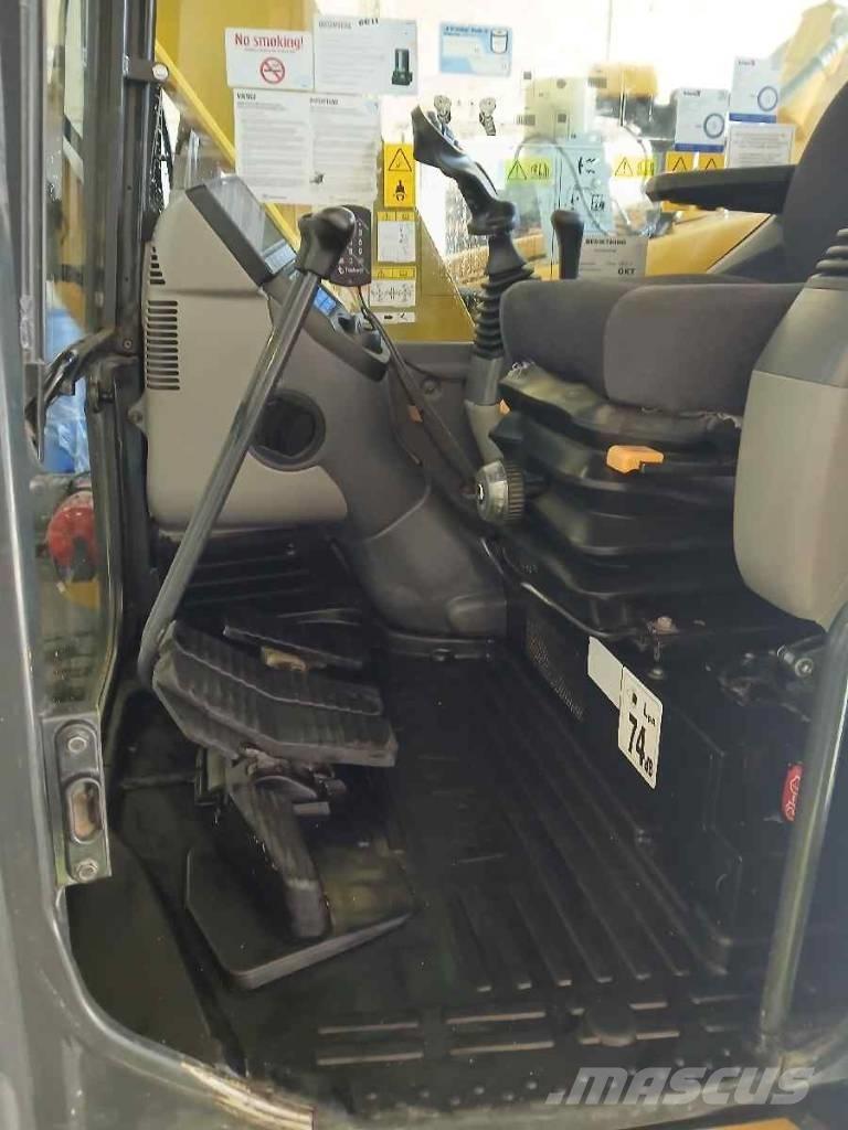 Komatsu PC78US-10 Малые экскаваторы 7т-12т