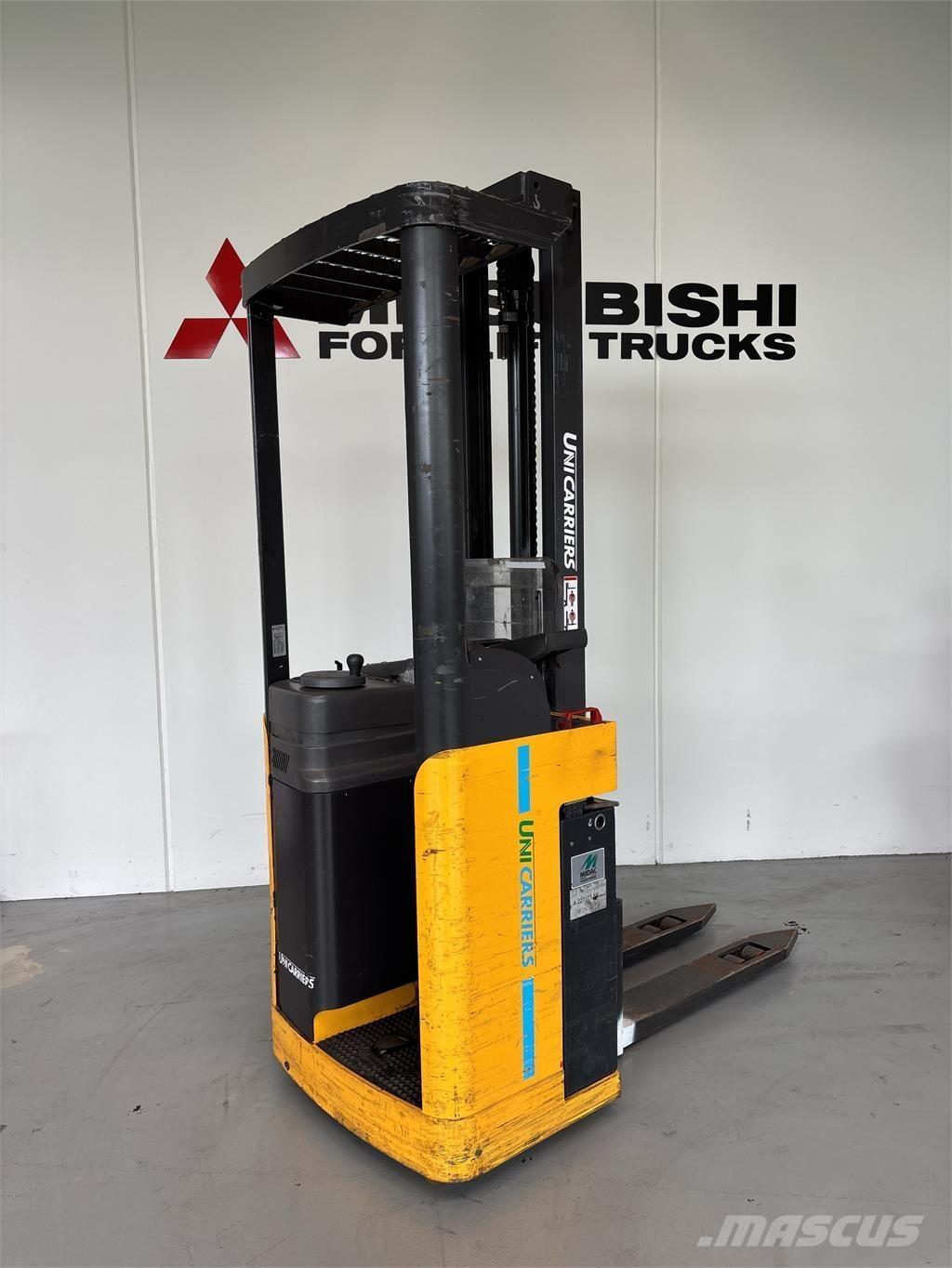 Atlet A160 Самоходные электроштабелёры