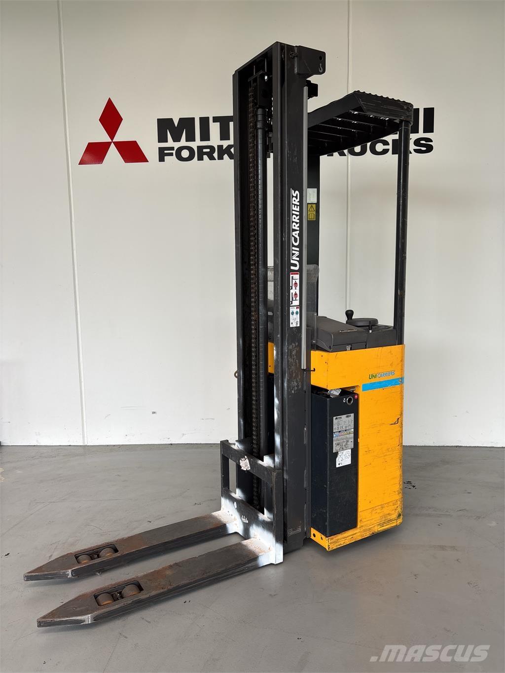 Atlet A160 Самоходные электроштабелёры