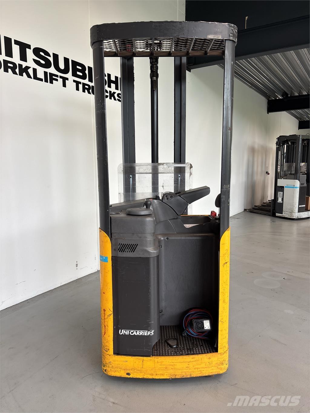 Atlet A160 Самоходные электроштабелёры