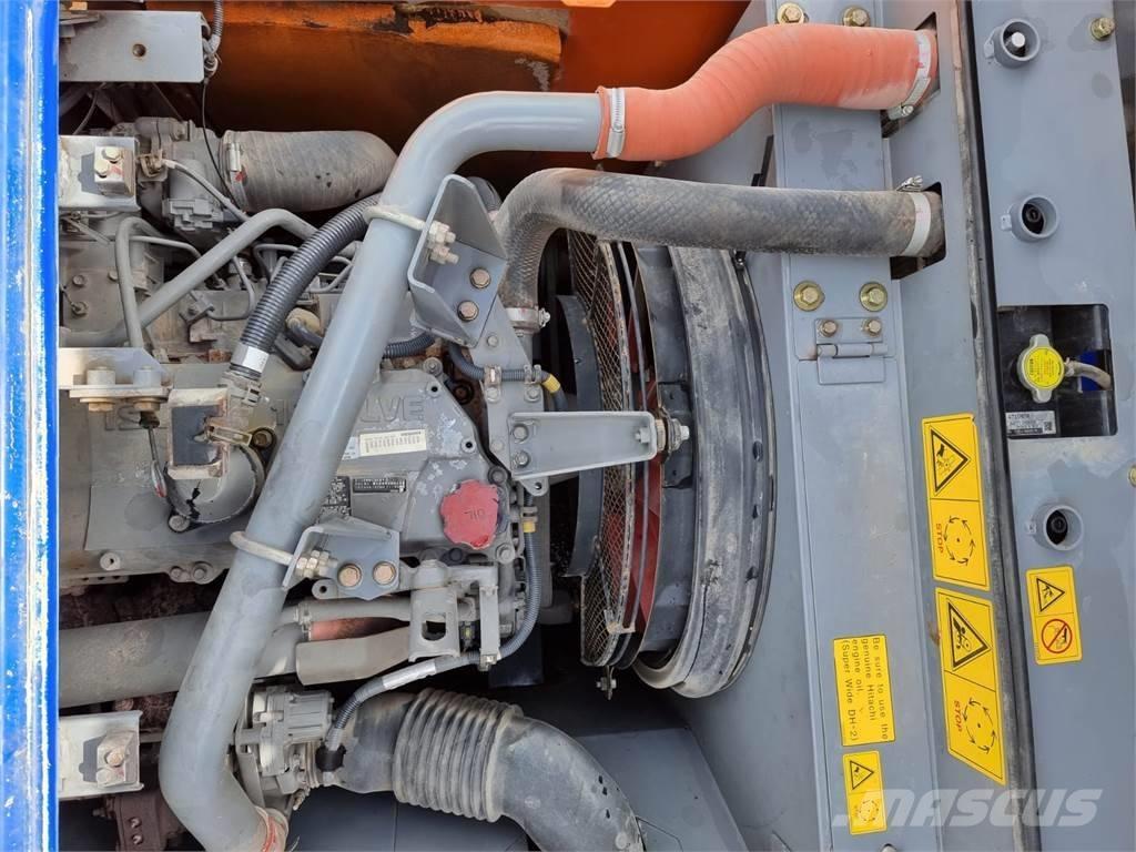 Hitachi ZX 210 LC-5B Гусеничные экскаваторы