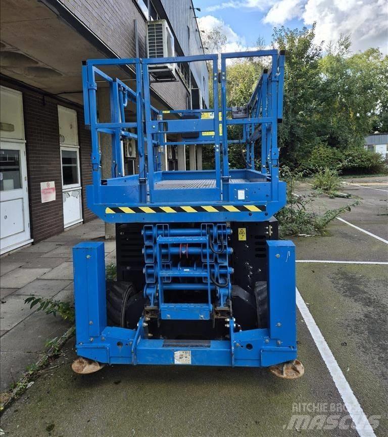 Genie GS 3369 RT Ножничные подъемники