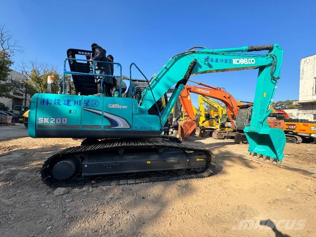 Kobelco SK 200 Гусеничные экскаваторы