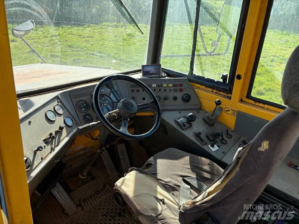 Volvo BM A 25 C Шарнирно-сочленённые самосвалы