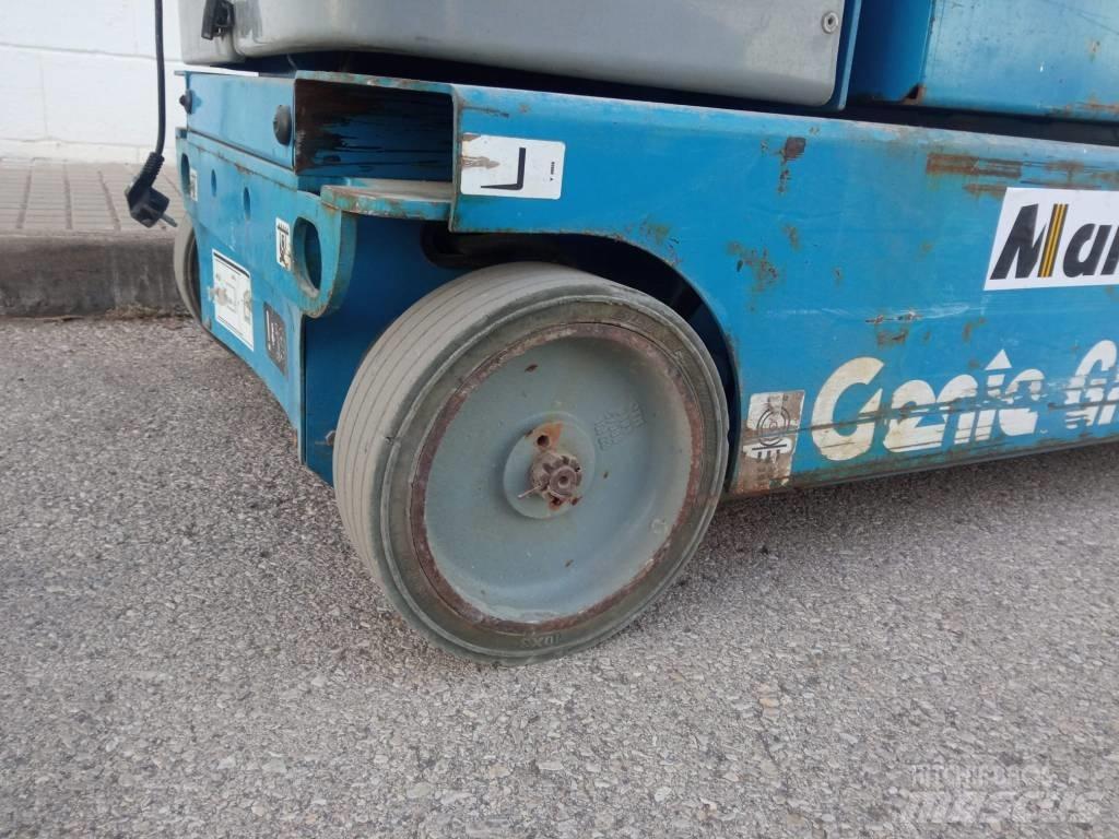 Genie GRC 12 Вертикальные мачтовые подъемники