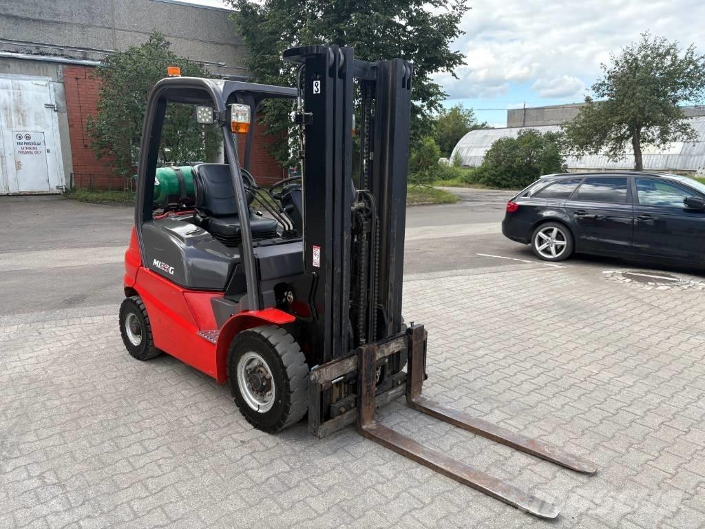 Manitou MI 25 G Газовые погрузчики