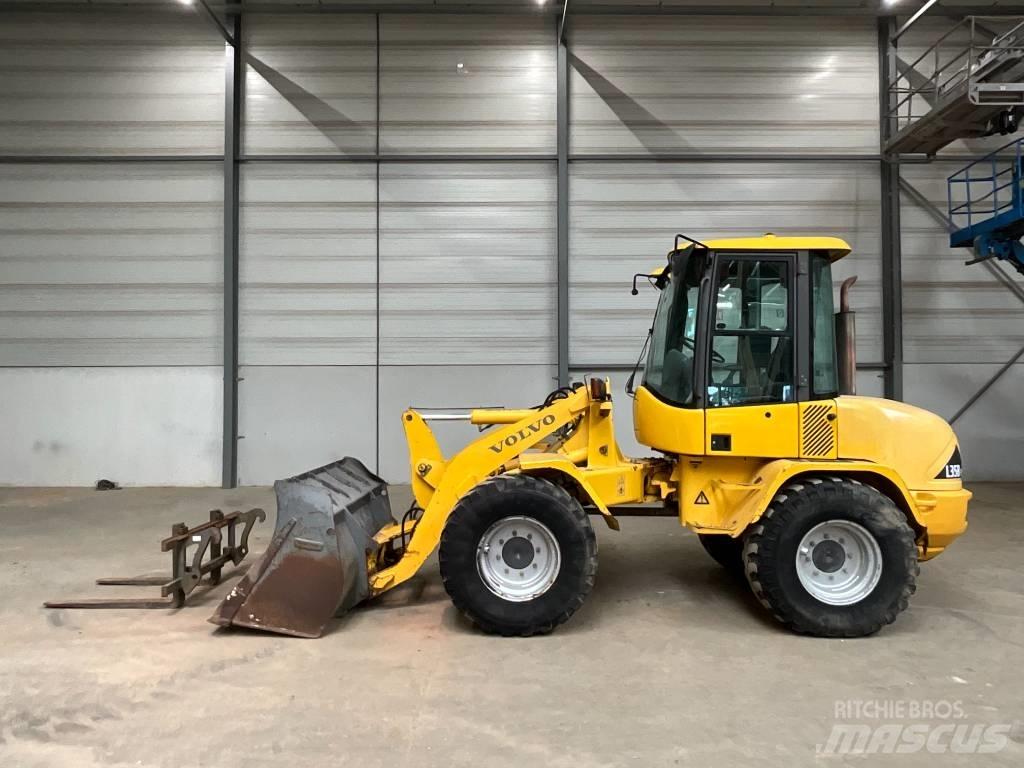 Volvo L 35 B-Z Фронтальные погрузчики