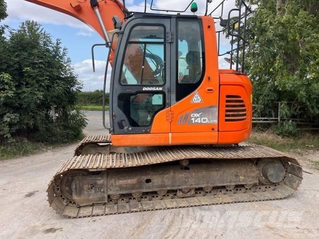 Doosan DX 140 LCR-3 Гусеничные экскаваторы