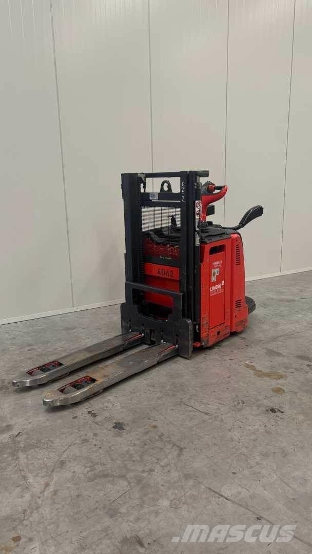 Linde D12AP Самоходные электроштабелёры