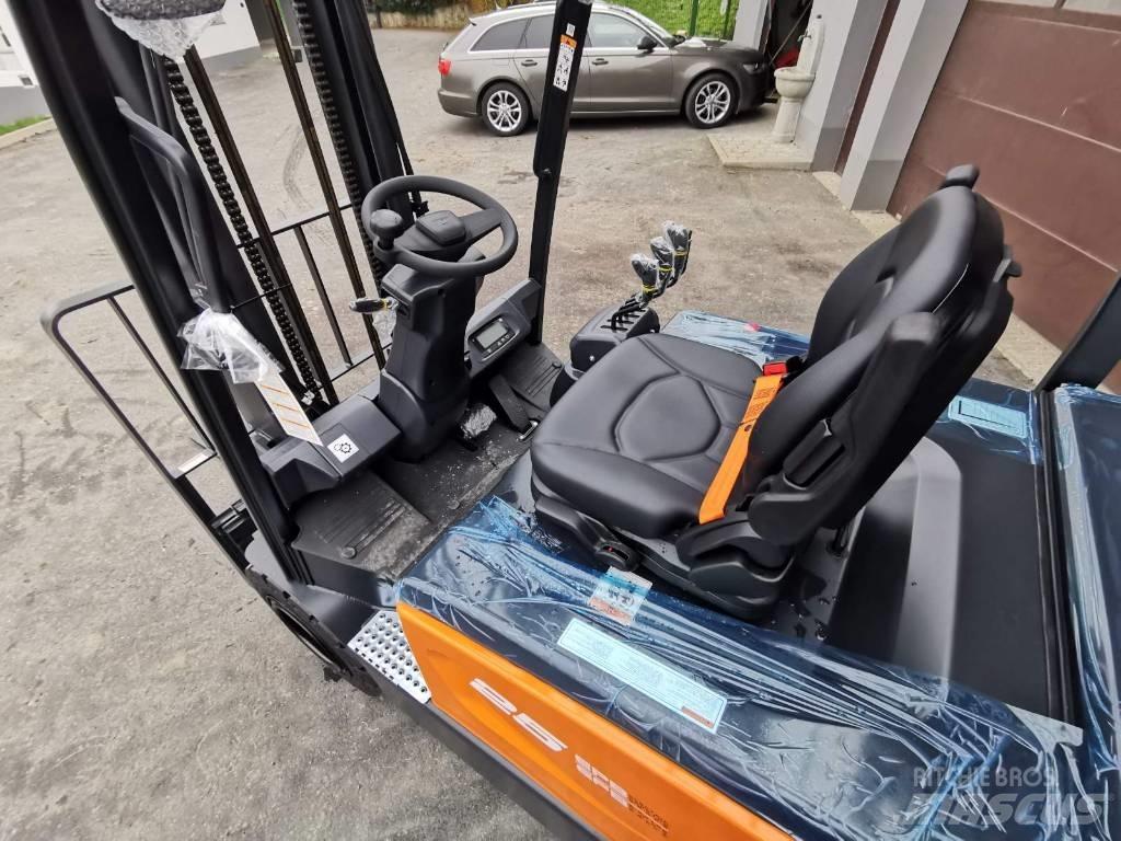 Doosan B25S-7 Электропогрузчики