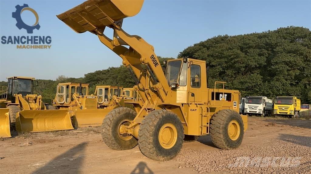 CAT 950E Фронтальные погрузчики
