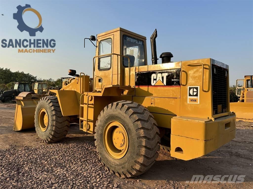 CAT 950E Фронтальные погрузчики