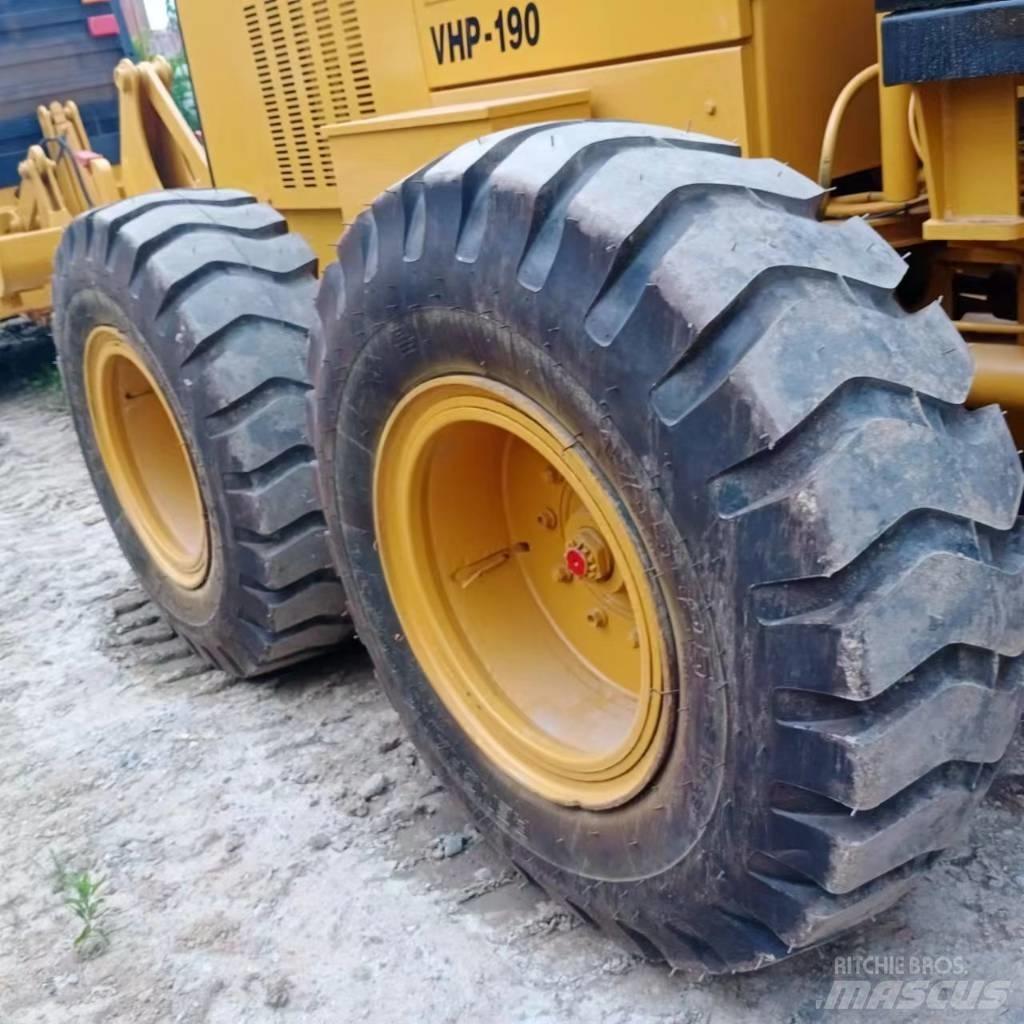 CAT 140 K Грейдеры