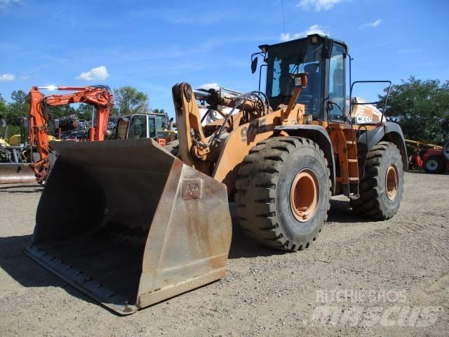 CASE 921 E Фронтальные погрузчики