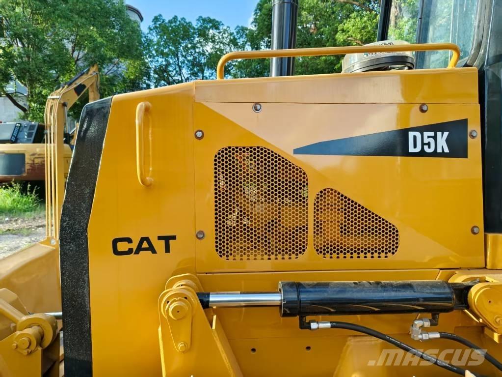 CAT D 5 K Гусеничные бульдозеры