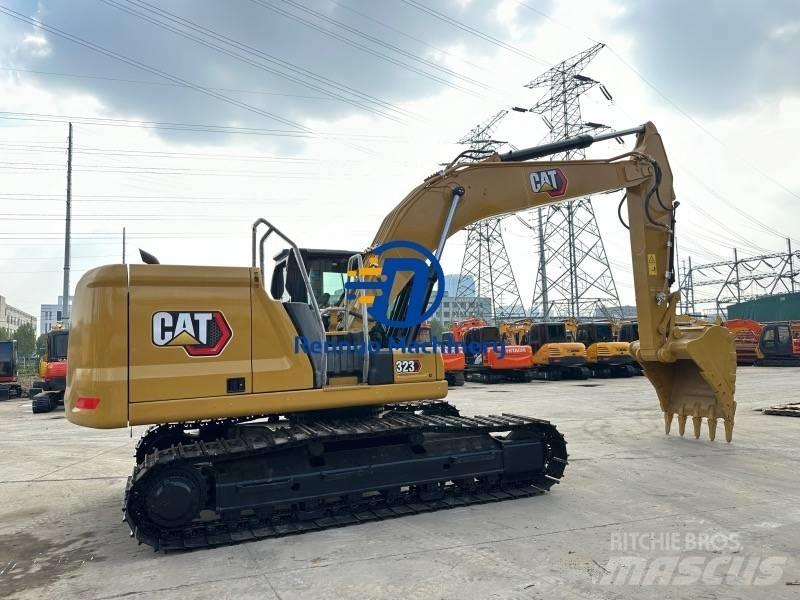 CAT 323GC Гусеничные экскаваторы