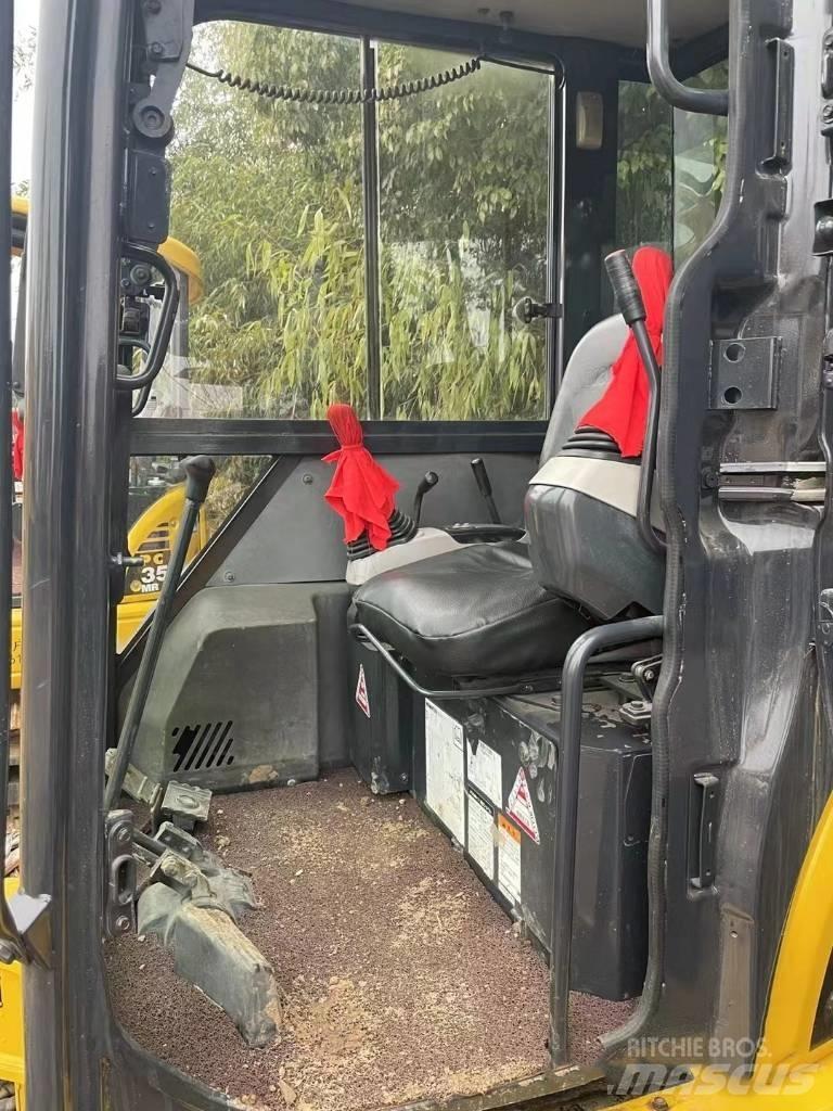 Komatsu PC30 Мини-экскаваторы