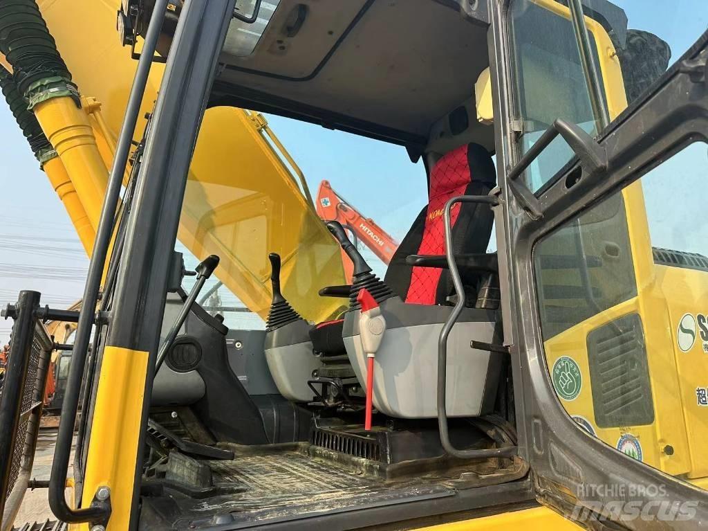 Komatsu PC 200LC Гусеничные экскаваторы
