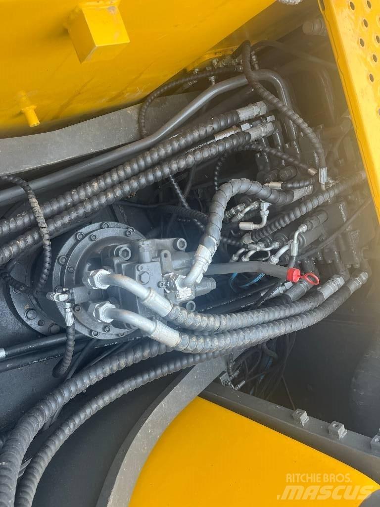 Volvo EC 210 LC Гусеничные экскаваторы