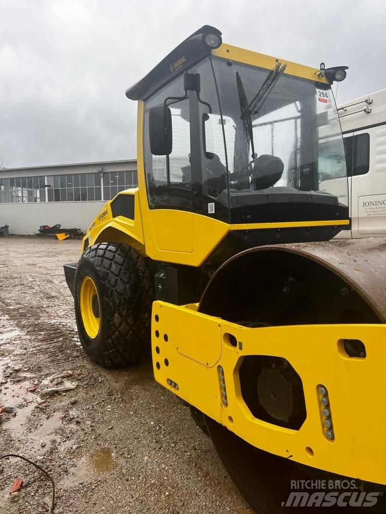 Bomag BW211 D5 Грунтовые катки