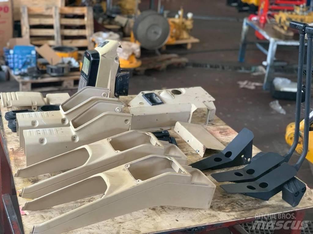 CAT 375 Кабины и интерьер