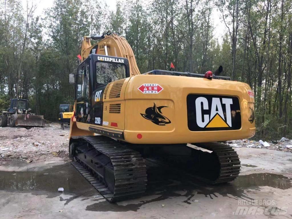 CAT 320D2 Гусеничные экскаваторы