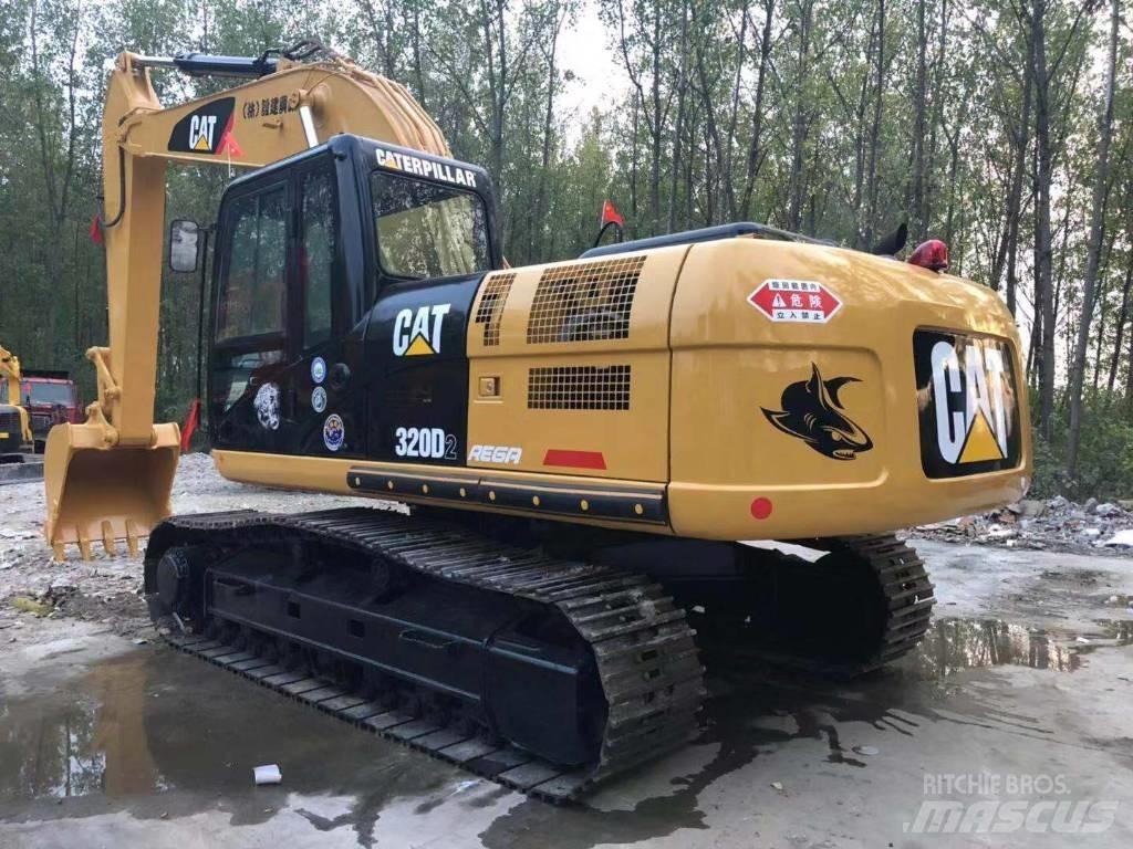CAT 320D2 Гусеничные экскаваторы
