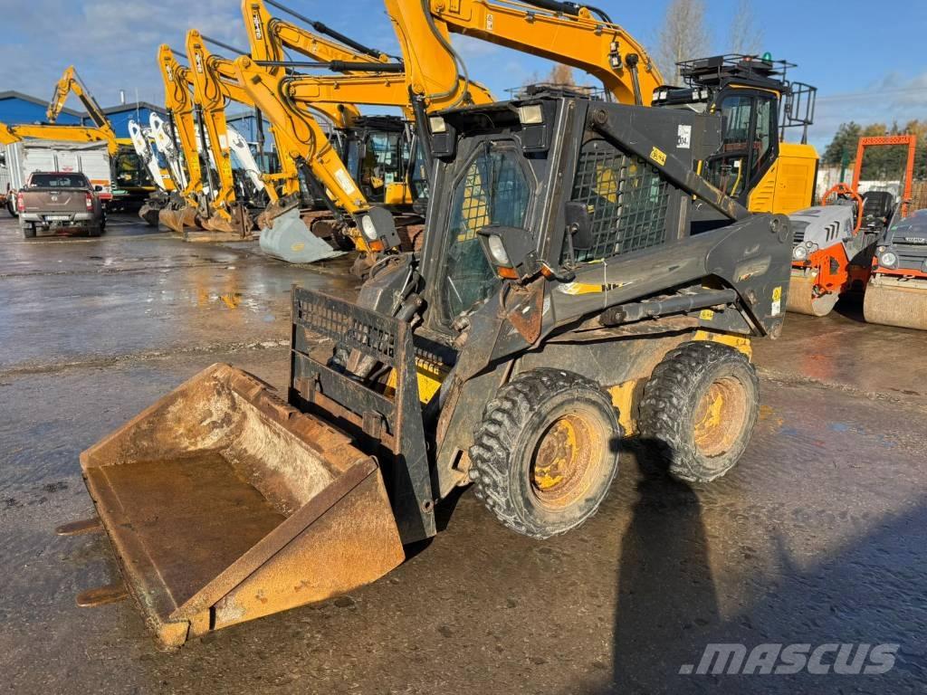 New Holland LS 170 Мини-погрузчики