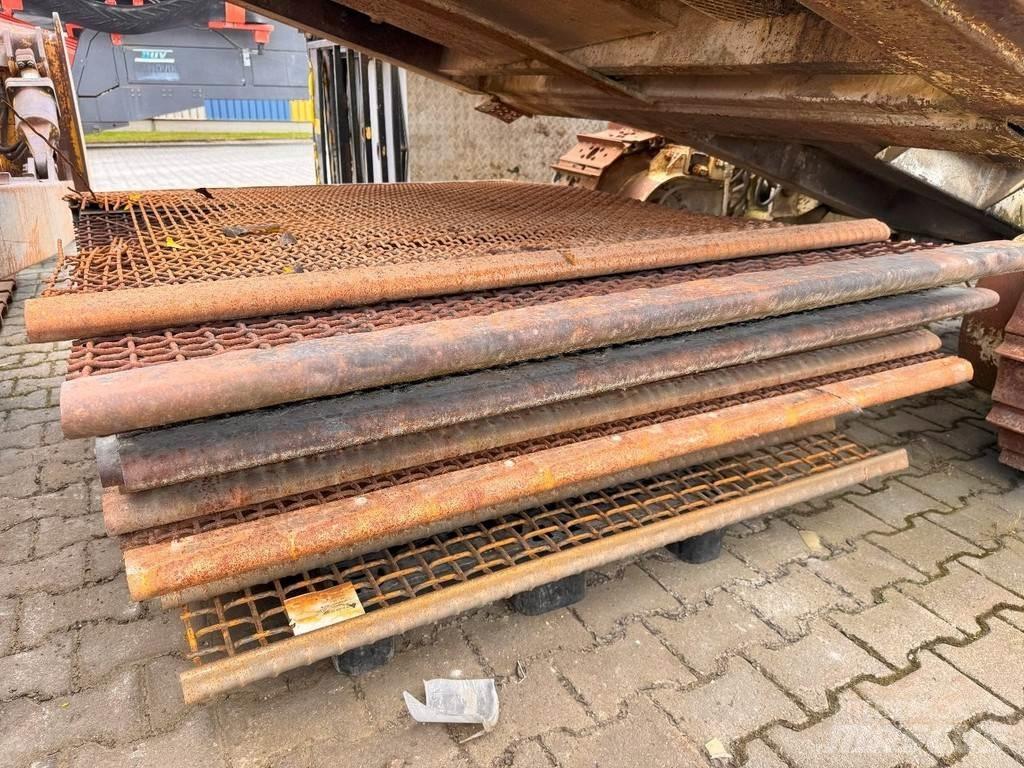Sandvik QA331 NVT Мобильные грохоты