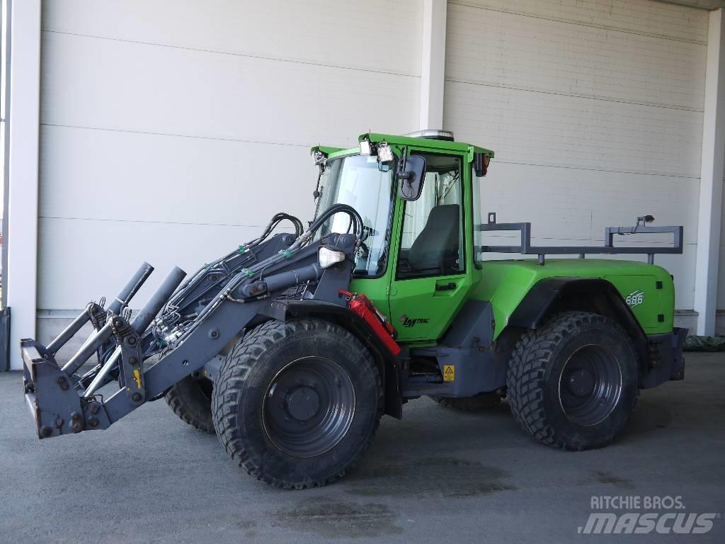 LM Trac 686 Фронтальные погрузчики