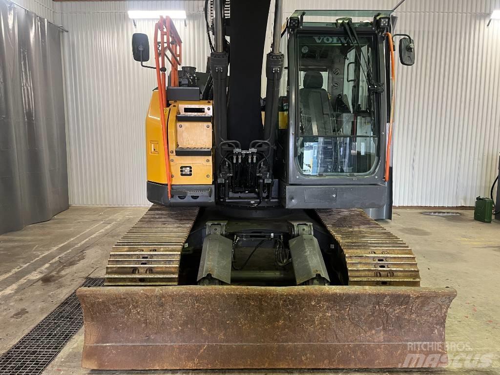 Volvo ECR 145 Гусеничные экскаваторы
