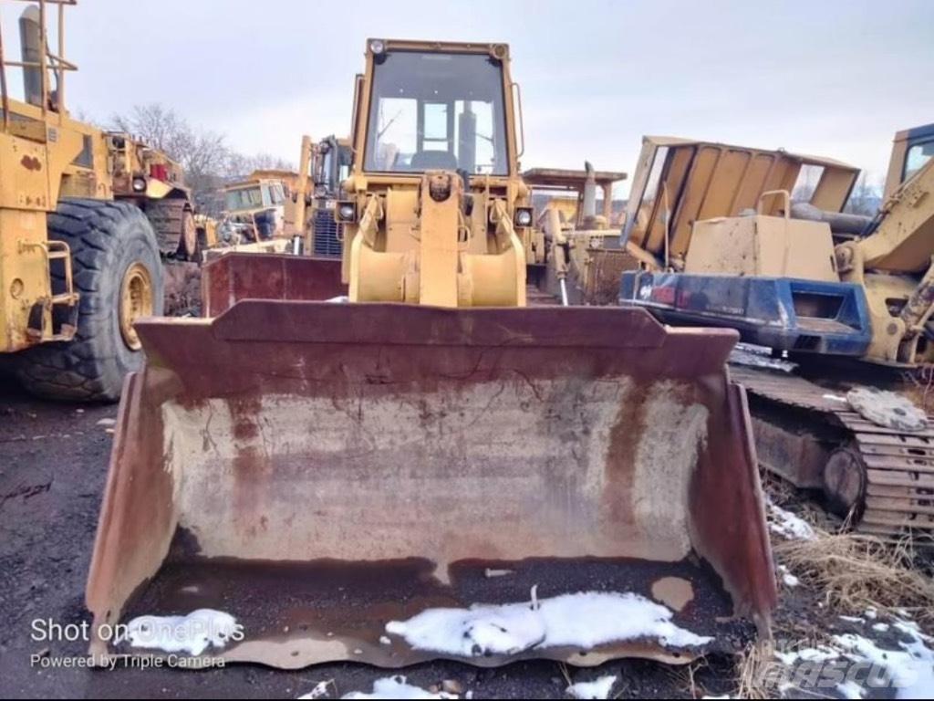 CAT 963 Гусеничные фронтальные погрузчики