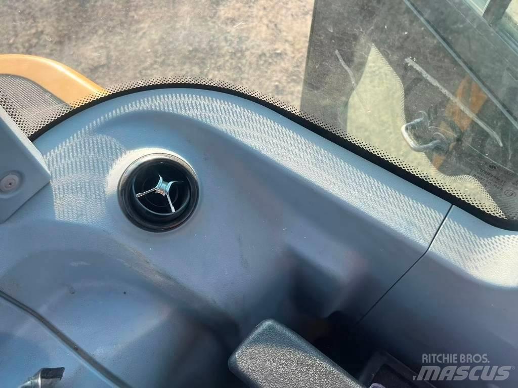 Sany SY 55 C Гусеничные экскаваторы