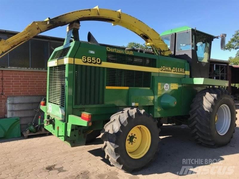John Deere 6650 Прицепные кормоуборочные комбайны
