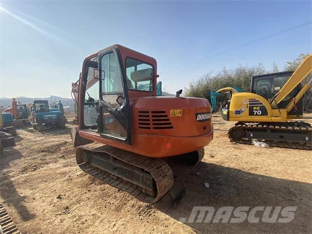 Doosan DH70-7 Гусеничные экскаваторы