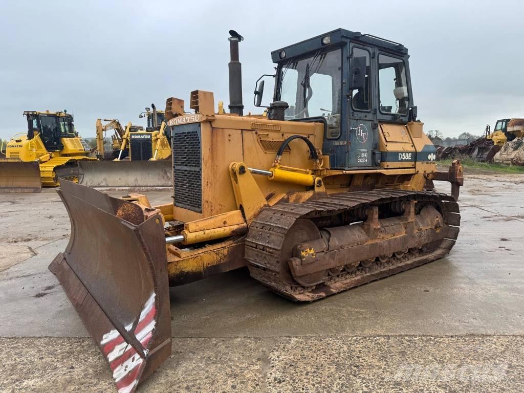 Komatsu D 58 E-1 Гусеничные бульдозеры