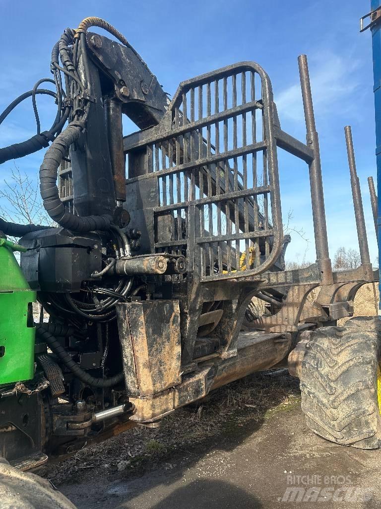 John Deere 1010 E Форвардеры