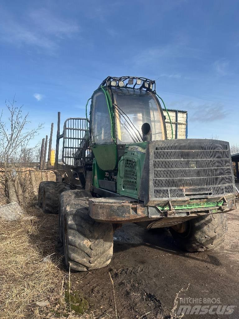 John Deere 1010 E Форвардеры